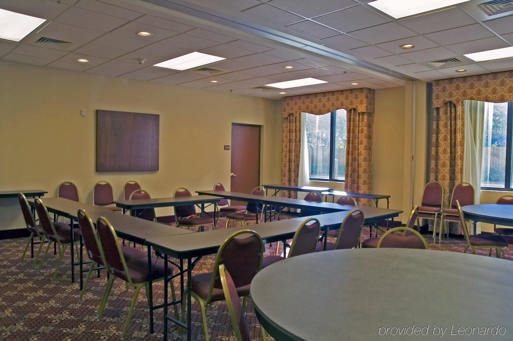 Holiday Inn Express & Suites Houston - Memorial Park Area By Ihg Exteriör bild