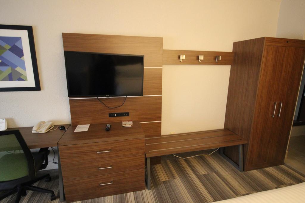 Holiday Inn Express & Suites Houston - Memorial Park Area By Ihg Exteriör bild