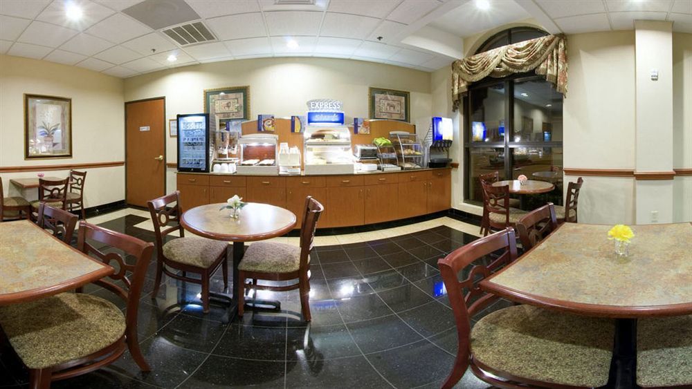 Holiday Inn Express & Suites Houston - Memorial Park Area By Ihg Exteriör bild