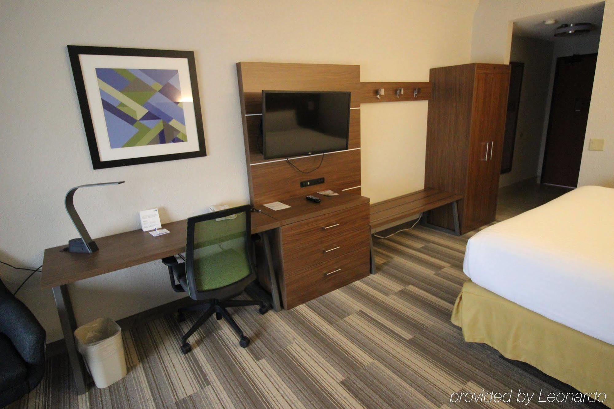 Holiday Inn Express & Suites Houston - Memorial Park Area By Ihg Exteriör bild