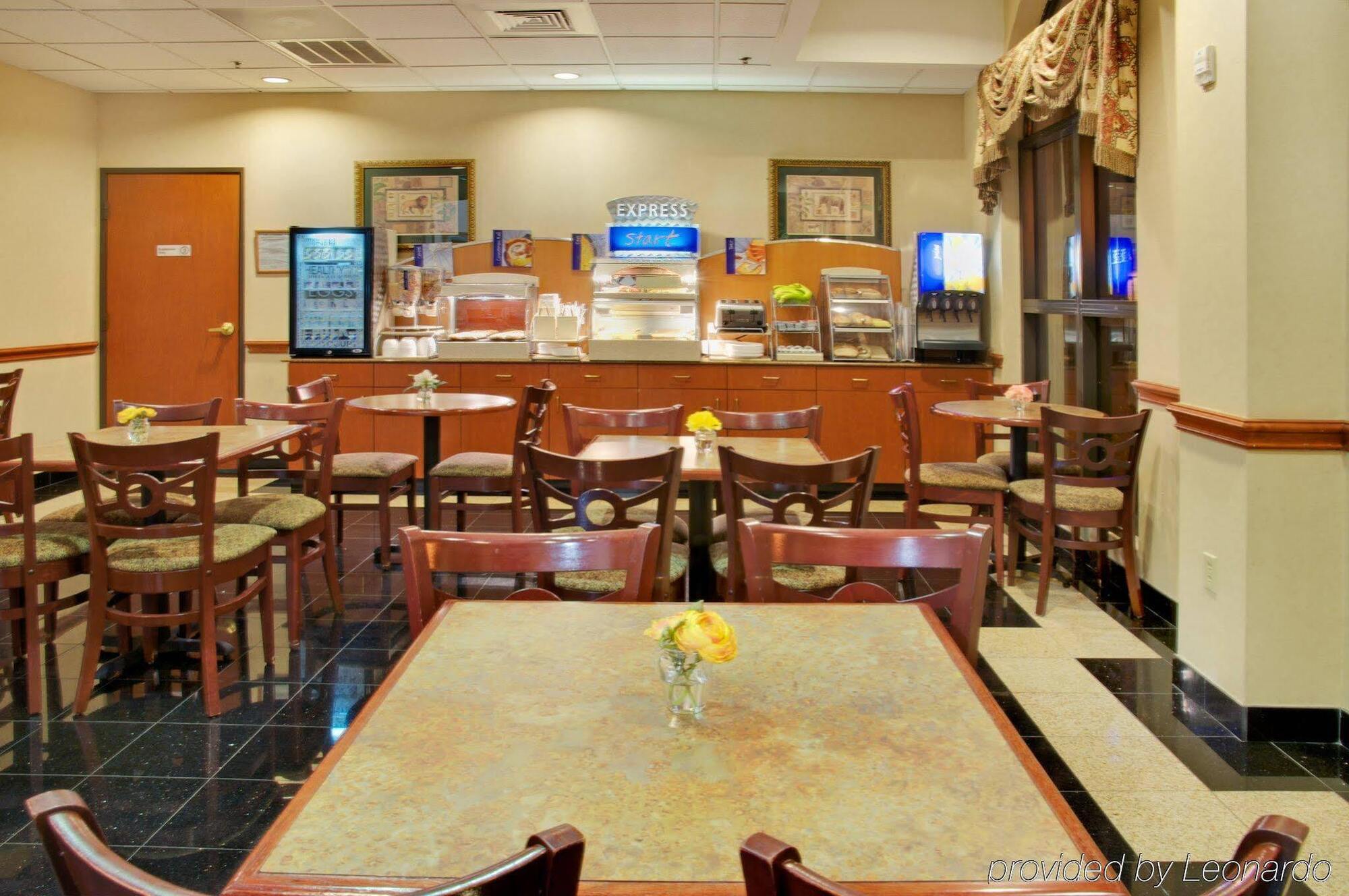 Holiday Inn Express & Suites Houston - Memorial Park Area By Ihg Exteriör bild